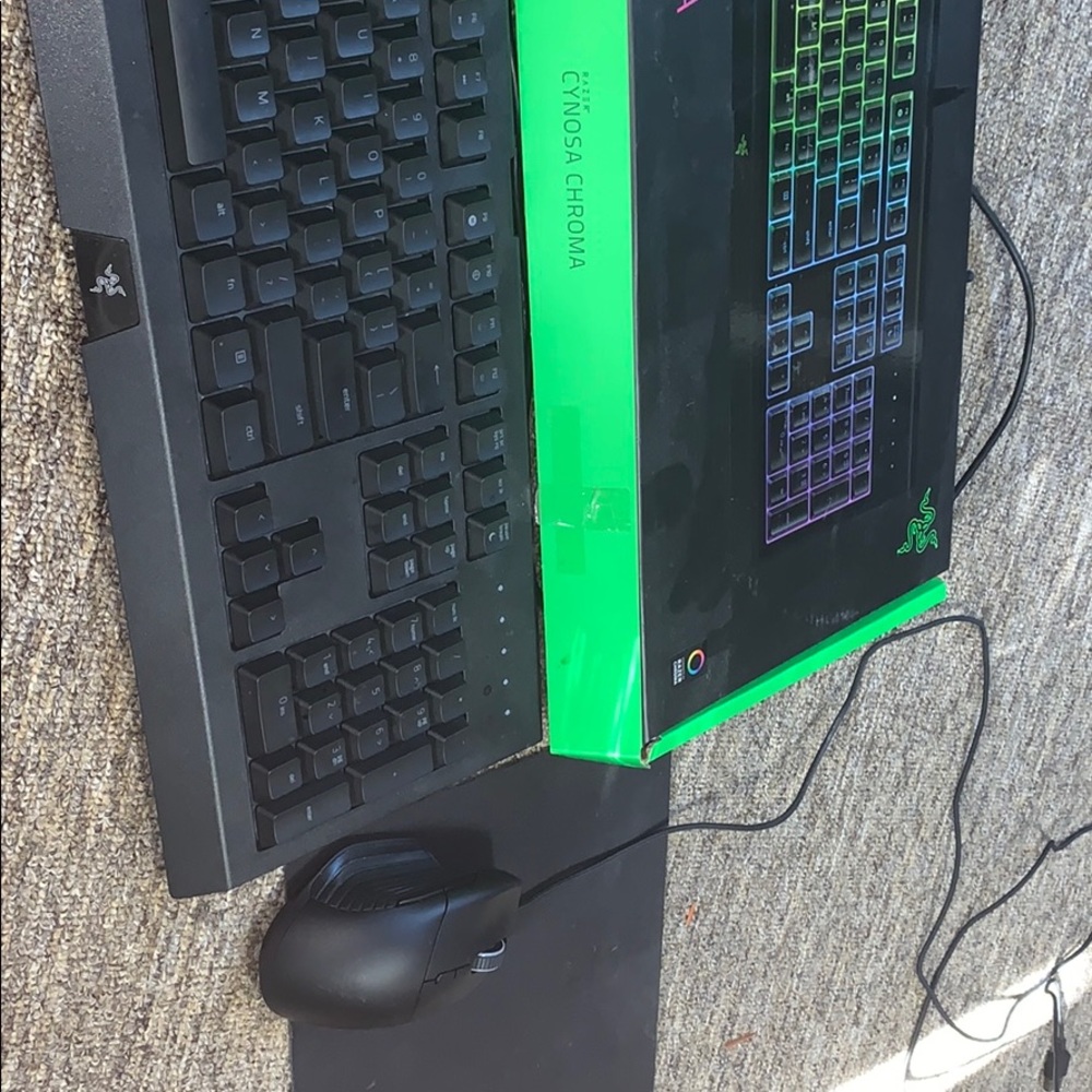 great condition razer mouse + keyboard.